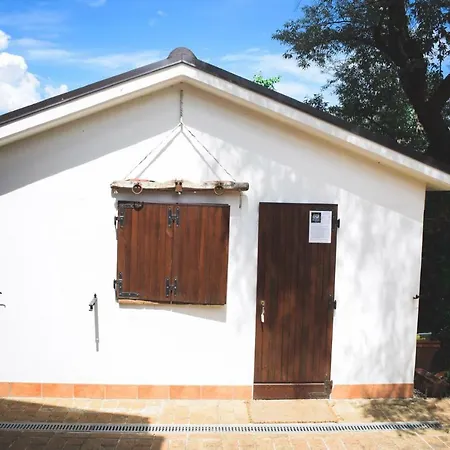 Летний дом Country House Casale Коринальдо