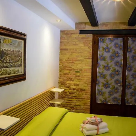 Country House Casale * Коринальдо